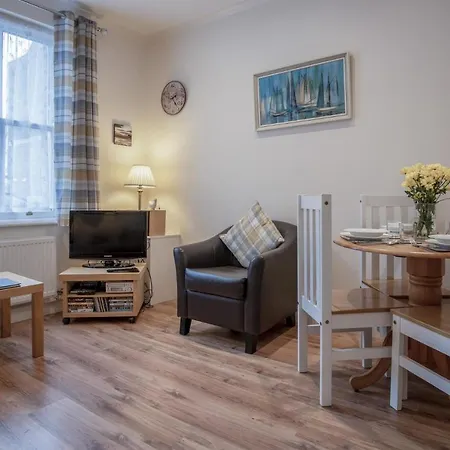Arcadia - 1 Bedroom Apartment - Tenby Exterior foto