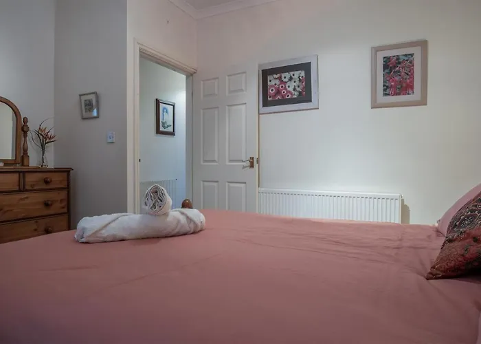 Arcadia - 1 Bedroom Apartment - Tenby